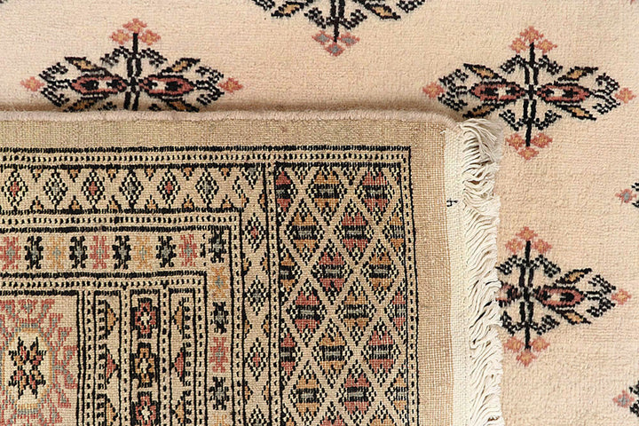 Bisque Butterfly 6' 2 x 8' 10 - No. 60297 - ALRUG Rug Store