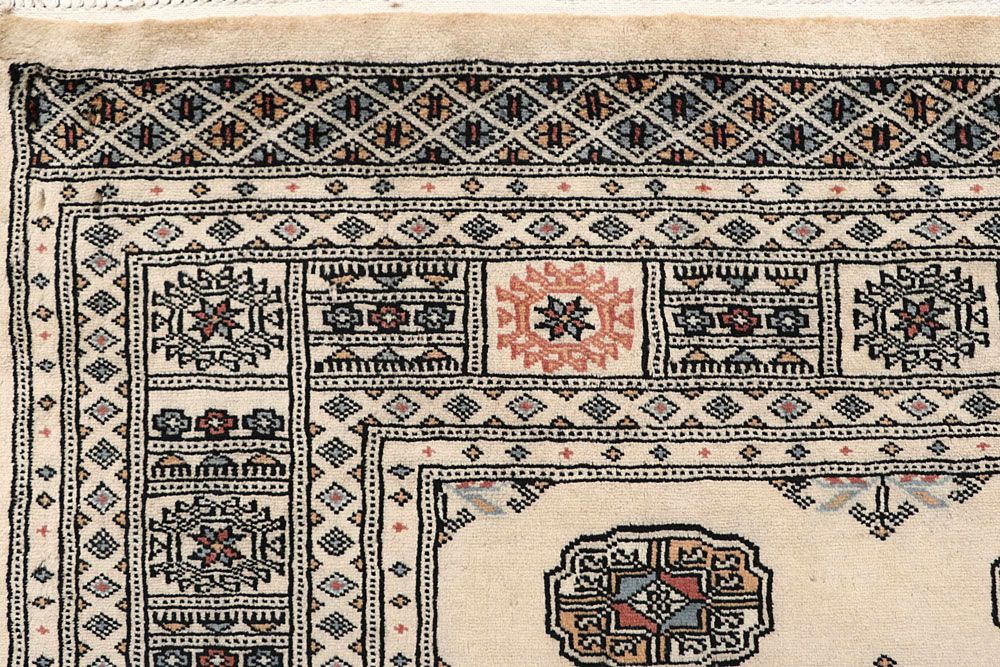 Bokhara 5' x 7' 11 - No. 60320 - ALRUG Rug Store