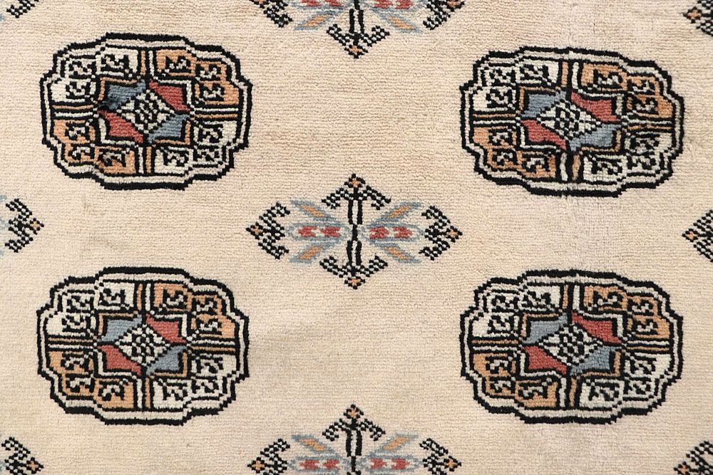 Bokhara 5' x 7' 11 - No. 60320 - ALRUG Rug Store