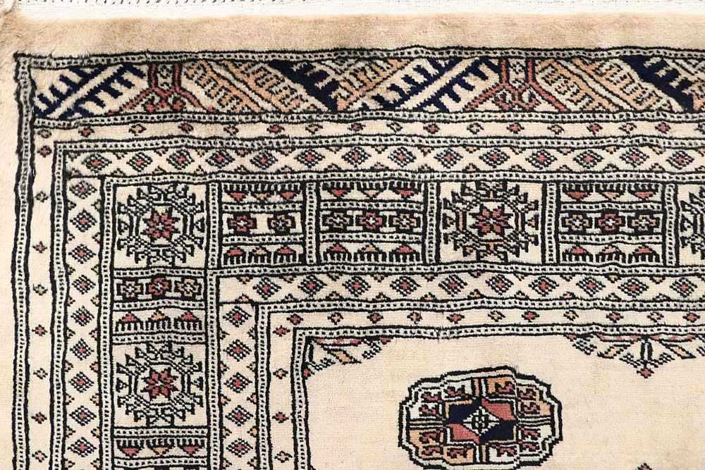 Bokhara 4' 11 x 8' 5 - No. 60323 - ALRUG Rug Store
