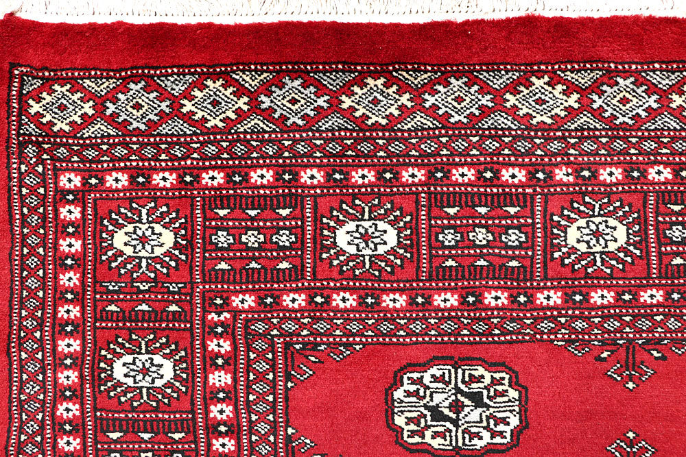 Red Bokhara 5' 6 x 8' 6 - No. 60452 - ALRUG Rug Store