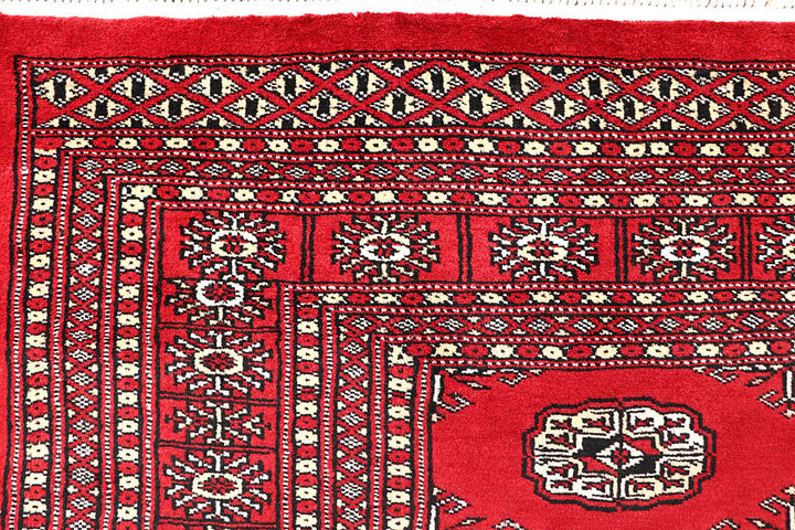 Red Bokhara 5' 6 x 8' 4 - No. 60453 - ALRUG Rug Store
