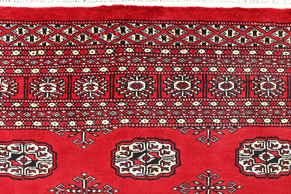 Red Bokhara 5' 6 x 8' 4 - No. 60453 - ALRUG Rug Store