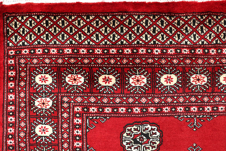 Red Bokhara 5' 6 x 8' 10 - No. 60502 - ALRUG Rug Store