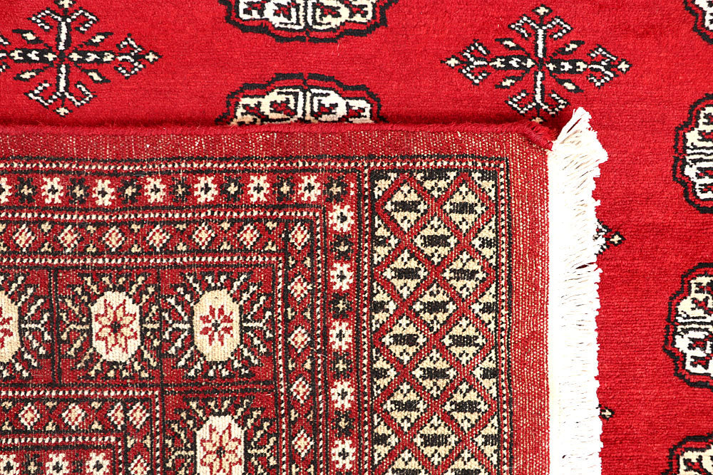 Red Bokhara 5' 6 x 8' 10 - No. 60502 - ALRUG Rug Store