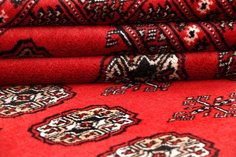 Red Bokhara 5' 5 x 8' - No. 60503 - ALRUG Rug Store