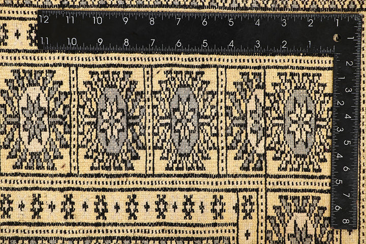 Cornsilk Bokhara 5' 5 x 7' 5 - No. 60525 - ALRUG Rug Store