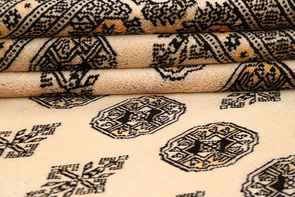 Bokhara 5' 6 x 8' 6 - No. 60529 - ALRUG Rug Store