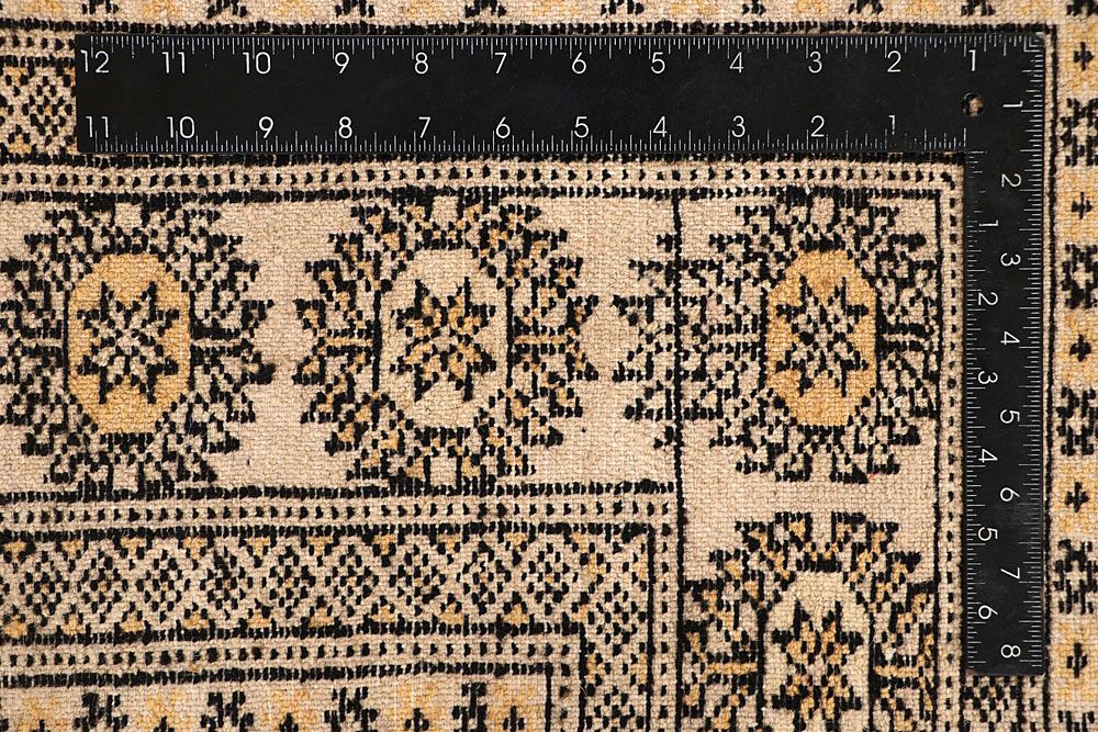 Bokhara 5' 6 x 8' 6 - No. 60529 - ALRUG Rug Store