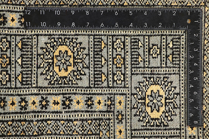 Silver Bokhara 5' 7 x 8' - No. 60534 - ALRUG Rug Store