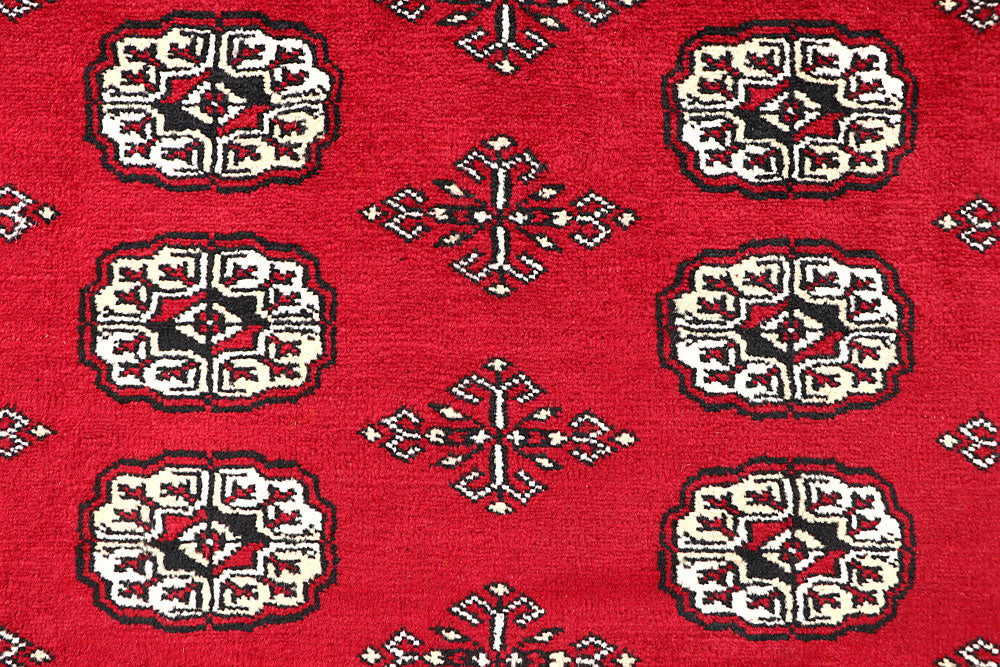 Crimson Bokhara 5' 5 x 8' 1 - No. 60578 - ALRUG Rug Store