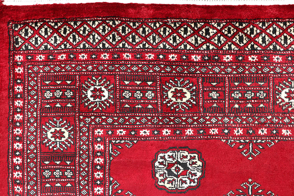 Firebrick Bokhara 5' 5 x 8' 5 - No. 60579 - ALRUG Rug Store