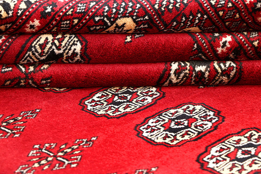 Red Bokhara 5' 6 x 7' 10 - No. 60581 - ALRUG Rug Store