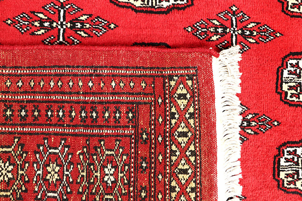 Red Bokhara 5' 5 x 8' 5 - No. 60584 - ALRUG Rug Store