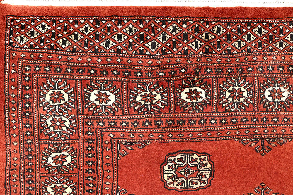 Tomato Bokhara 5' 7 x 8' 1 - No. 60607 - ALRUG Rug Store