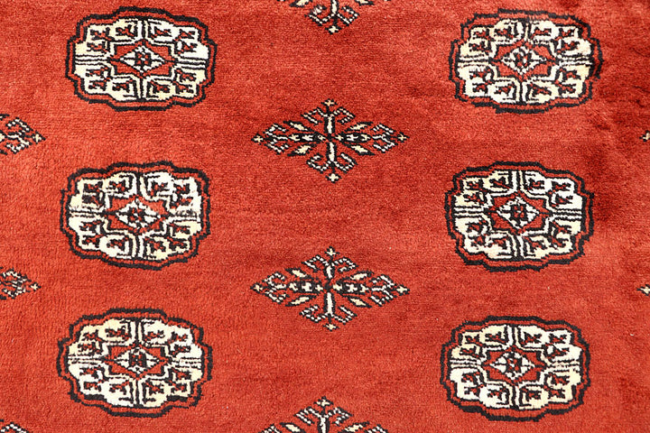 Tomato Bokhara 5' 7 x 8' 1 - No. 60607 - ALRUG Rug Store
