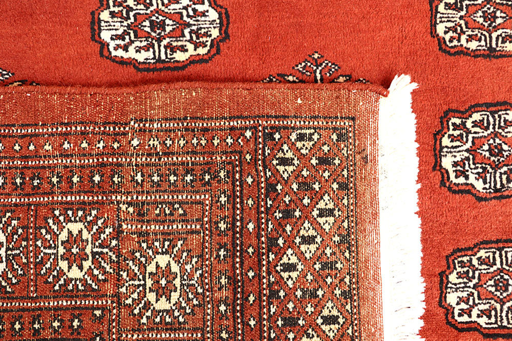 Tomato Bokhara 5' 7 x 8' 1 - No. 60607 - ALRUG Rug Store