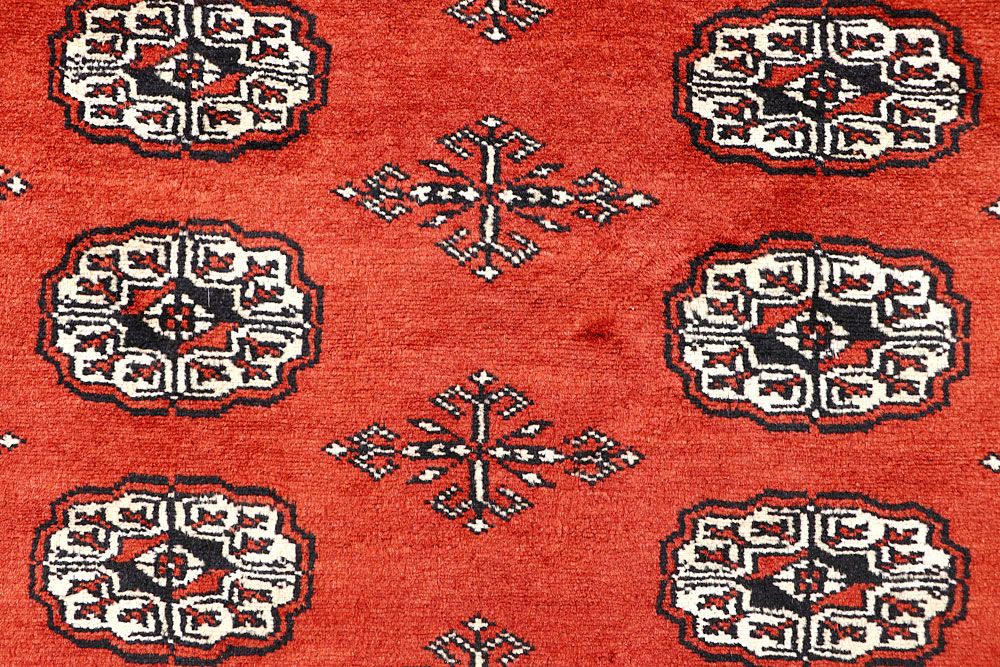 Bokhara 5' 6 x 8' 1 - No. 60618 - ALRUG Rug Store
