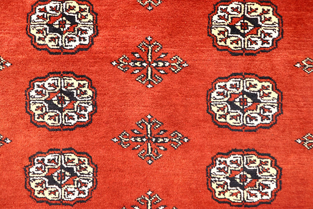 Tomato Bokhara 5' 7 x 8' 3 - No. 60625 - ALRUG Rug Store