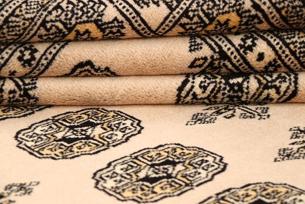 Bokhara 5' 6 x 8' 6 - No. 60628 - ALRUG Rug Store