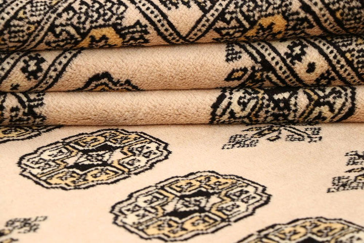 Bokhara 5' 6 x 8' 6 - No. 60628 - ALRUG Rug Store