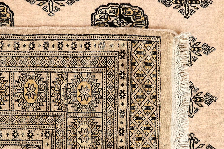 Bokhara 5' 6 x 8' 6 - No. 60628 - ALRUG Rug Store