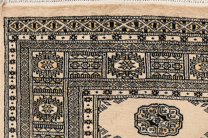 Bisque Bokhara 5' 5 x 8' - No. 60629 - ALRUG Rug Store