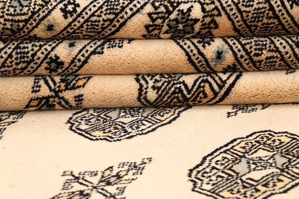 Bokhara 5' 6 x 7' 10 - No. 60632 - ALRUG Rug Store