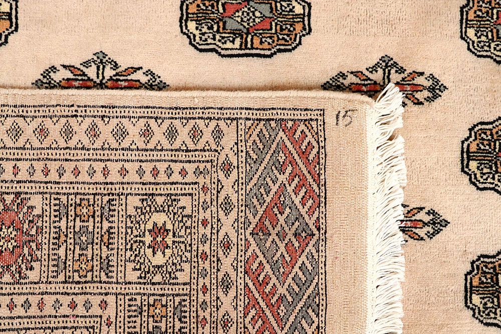 Bokhara 5' 6 x 8' 2 - No. 60633 - ALRUG Rug Store