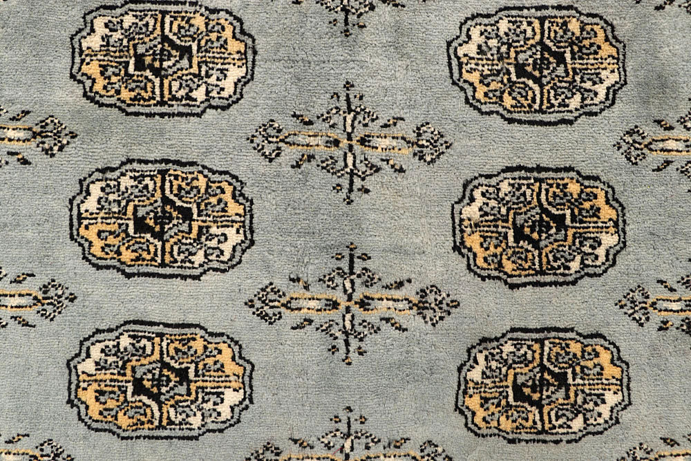 Silver Bokhara 5' 5 x 8' 6 - No. 60645 - ALRUG Rug Store