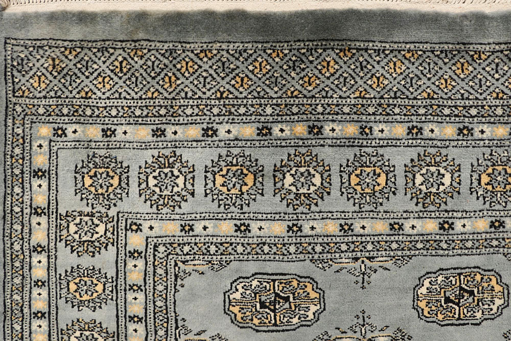 Silver Bokhara 5' 7 x 8' 3 - No. 60646 - ALRUG Rug Store
