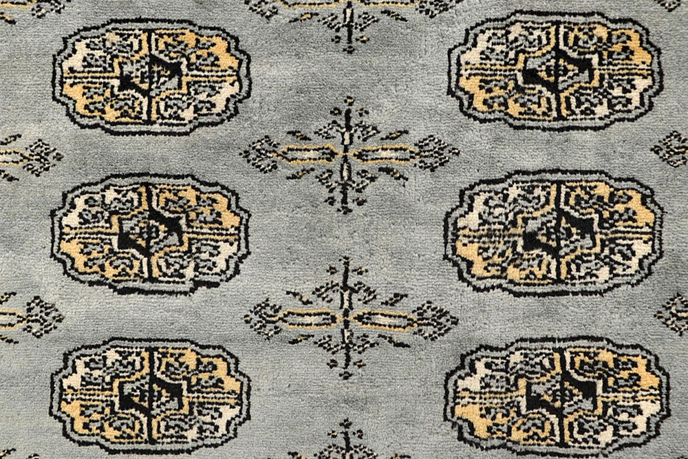 Silver Bokhara 5' 7 x 8' 3 - No. 60646 - ALRUG Rug Store