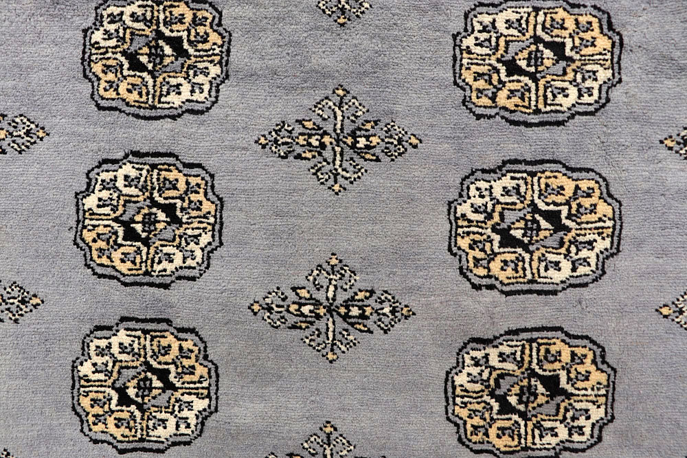 Silver Bokhara 5' 6 x 8' - No. 60647 - ALRUG Rug Store