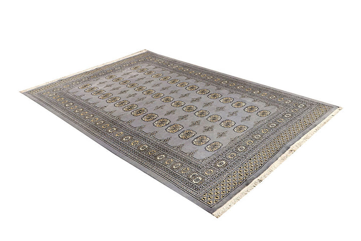 Silver Bokhara 5' 6 x 8' - No. 60647 - ALRUG Rug Store