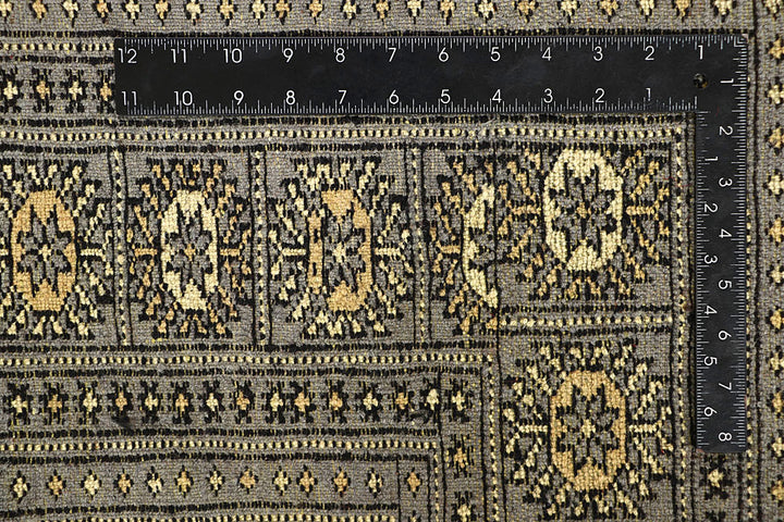 Silver Bokhara 5' 6 x 8' - No. 60647 - ALRUG Rug Store