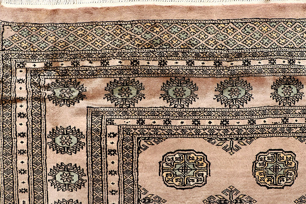 Antique White Bokhara 5' 9 x 8' 10 - No. 60650 - ALRUG Rug Store