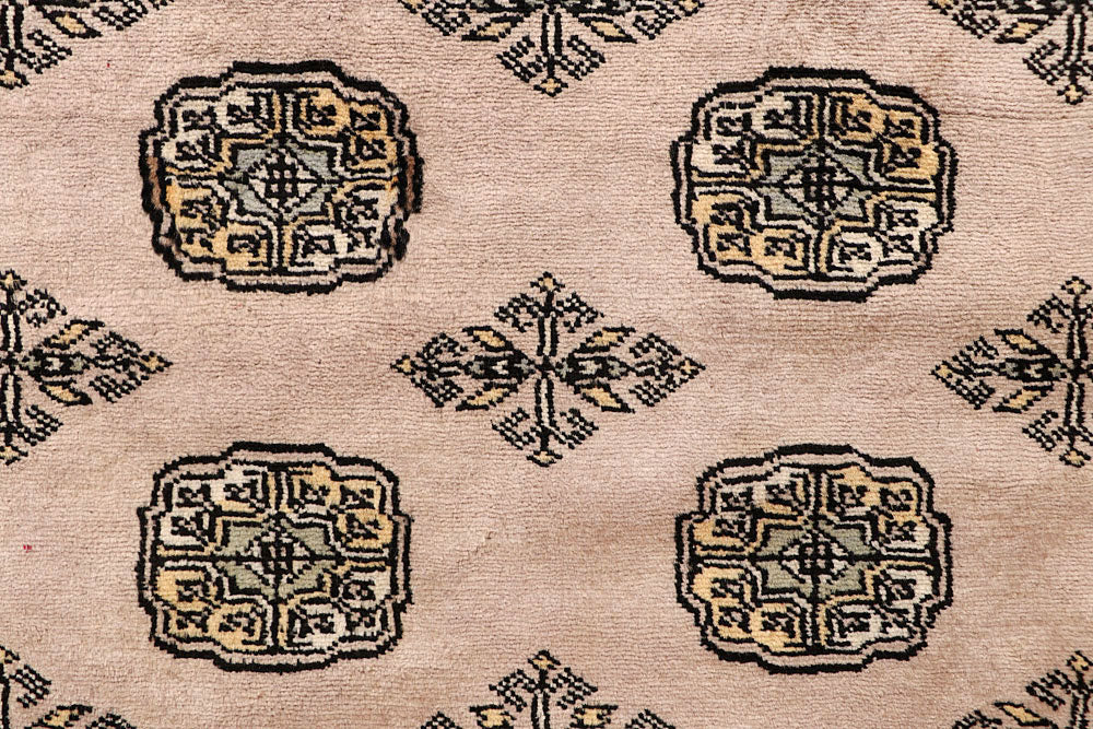 Antique White Bokhara 5' 9 x 8' 10 - No. 60650 - ALRUG Rug Store