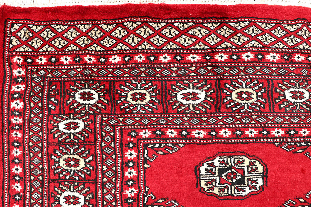 Red Bokhara 4' 5 x 6' 8 - No. 60682 - ALRUG Rug Store