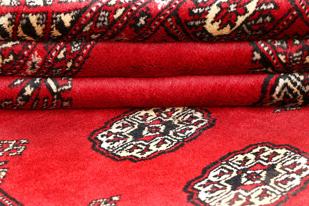 Red Bokhara 4' 5 x 6' 7 - No. 60690 - ALRUG Rug Store