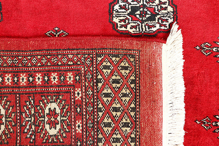 Red Bokhara 4' 5 x 6' 7 - No. 60690 - ALRUG Rug Store