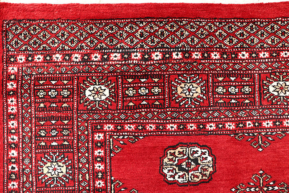 Red Bokhara 4' 6 x 6' 9 - No. 60712 - ALRUG Rug Store