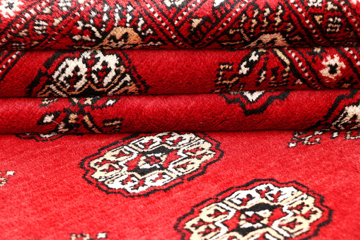 Red Bokhara 4' 6 x 6' 9 - No. 60712 - ALRUG Rug Store