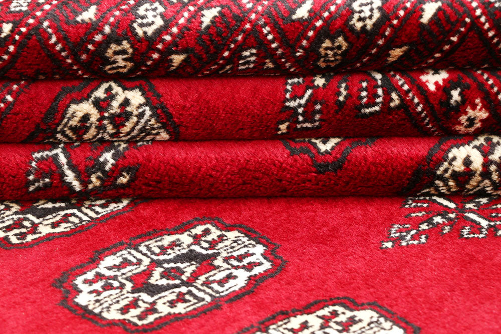 Red Bokhara 4' 6 x 6' 8 - No. 60716 - ALRUG Rug Store