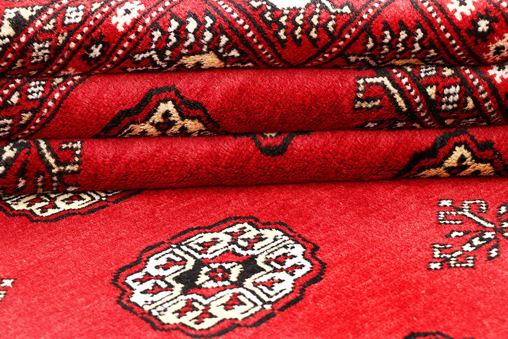 Red Bokhara 4' 5 x 7' 4 - No. 60717 - ALRUG Rug Store