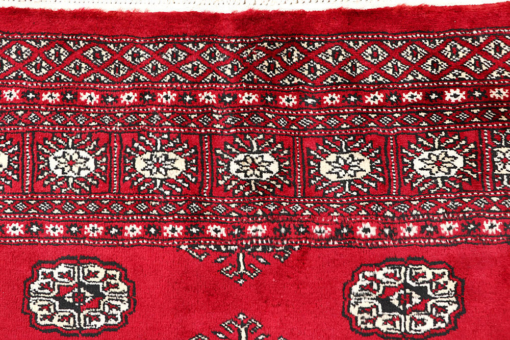Red Bokhara 4' 6 x 6' 4 - No. 60725 - ALRUG Rug Store
