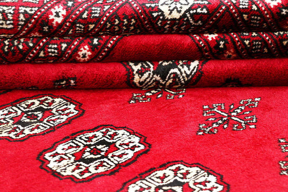 Red Bokhara 4' 6 x 6' 4 - No. 60725 - ALRUG Rug Store