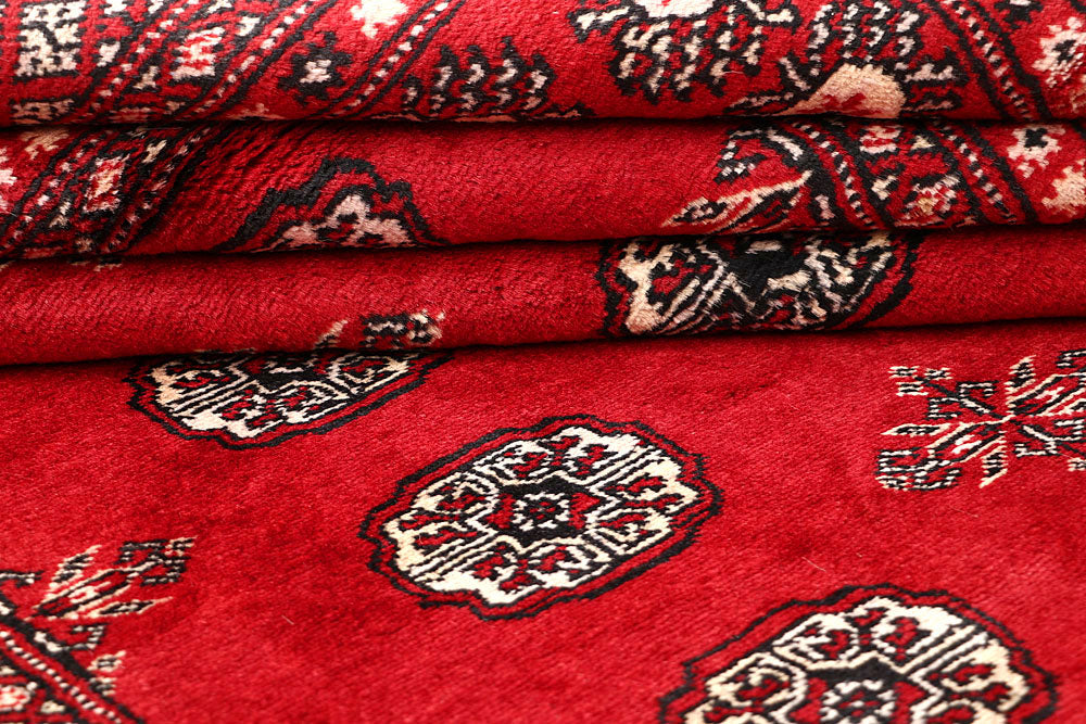 Red Bokhara 4' 5 x 7' 9 - No. 60752 - ALRUG Rug Store