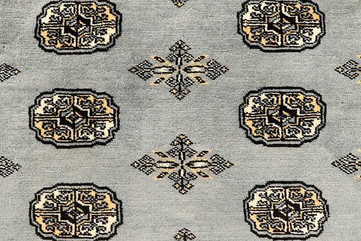 Silver Bokhara 4' 5 x 7' 7 - No. 60788 - ALRUG Rug Store