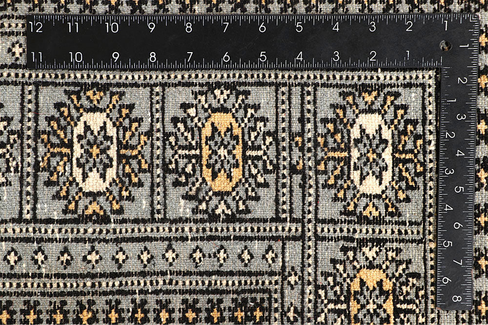 Silver Bokhara 4' 5 x 7' 7 - No. 60788 - ALRUG Rug Store