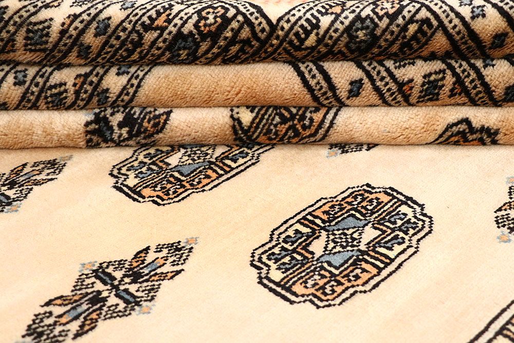 Bokhara 6' 6 x 6' 7 - No. 60831 - ALRUG Rug Store